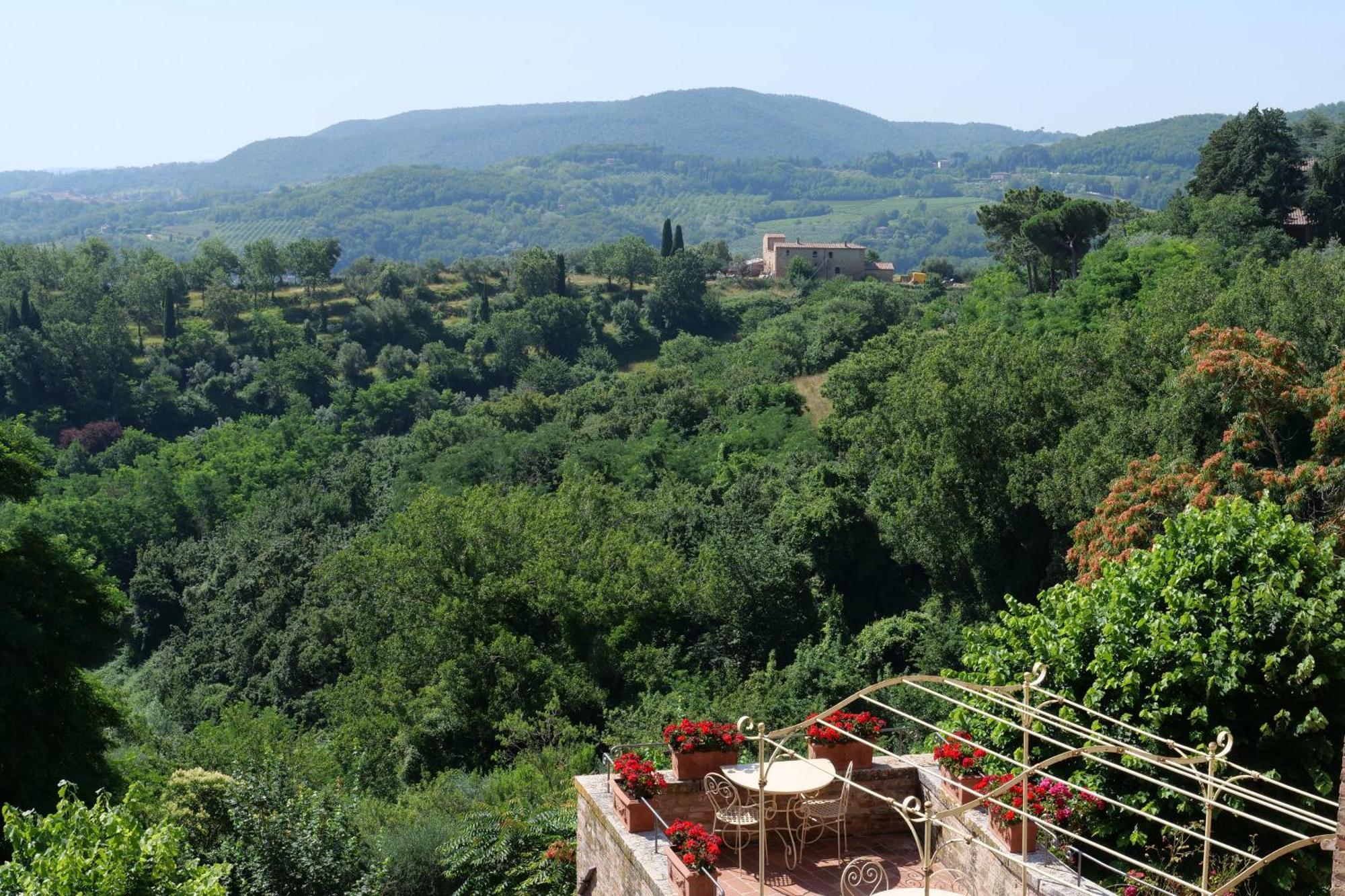 Delcorto Suites Montepulciano Stazione Exterior foto